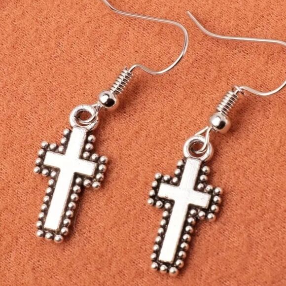 Silver cross earrings minimalist jewelry - Picture 3 of 6